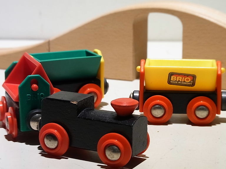 『BRIO ブリオ』 木製汽車＆レールセット 「33125」 - nap